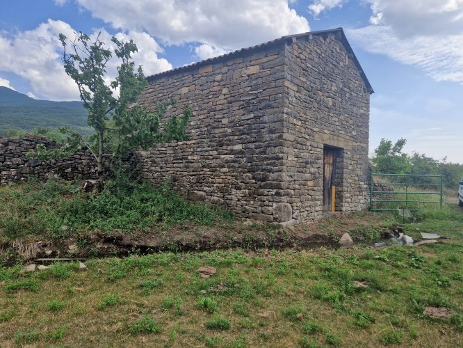 SE VENDE TERRENO CON BORDA 