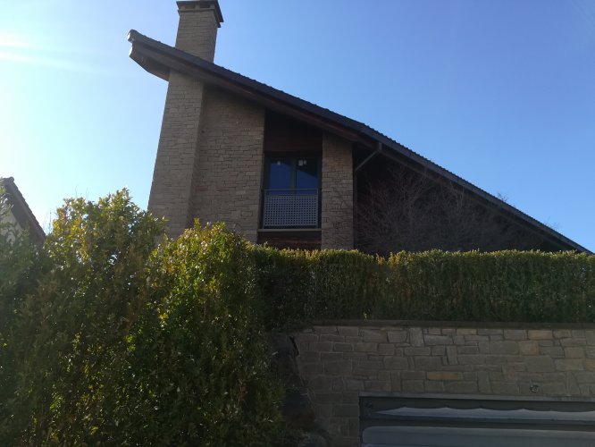 CHALET INDEPENDIENTE DE PIEDRA